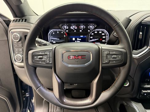 Used 2023 GMC Sierra 2500 AT4 image 20