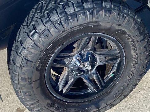 Used 2016 Toyota 4Runner SR5 image 9