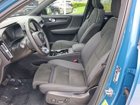 Used 2023 Volvo XC40 Recharge Plus AWD/4WD image 14