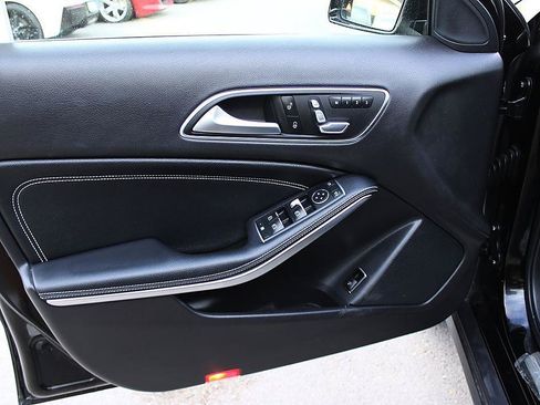 Used 2018 Mercedes-Benz GLA 250 image 8