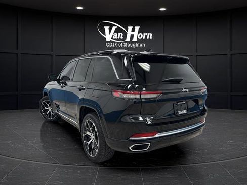 Used 2023 Jeep Grand Cherokee Summit AWD/4WD image 5