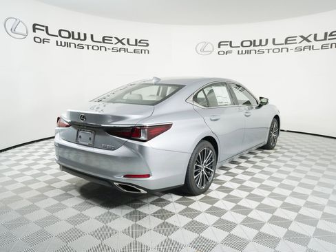 New 2025 Lexus ES 350 w/ Premium Package image 7