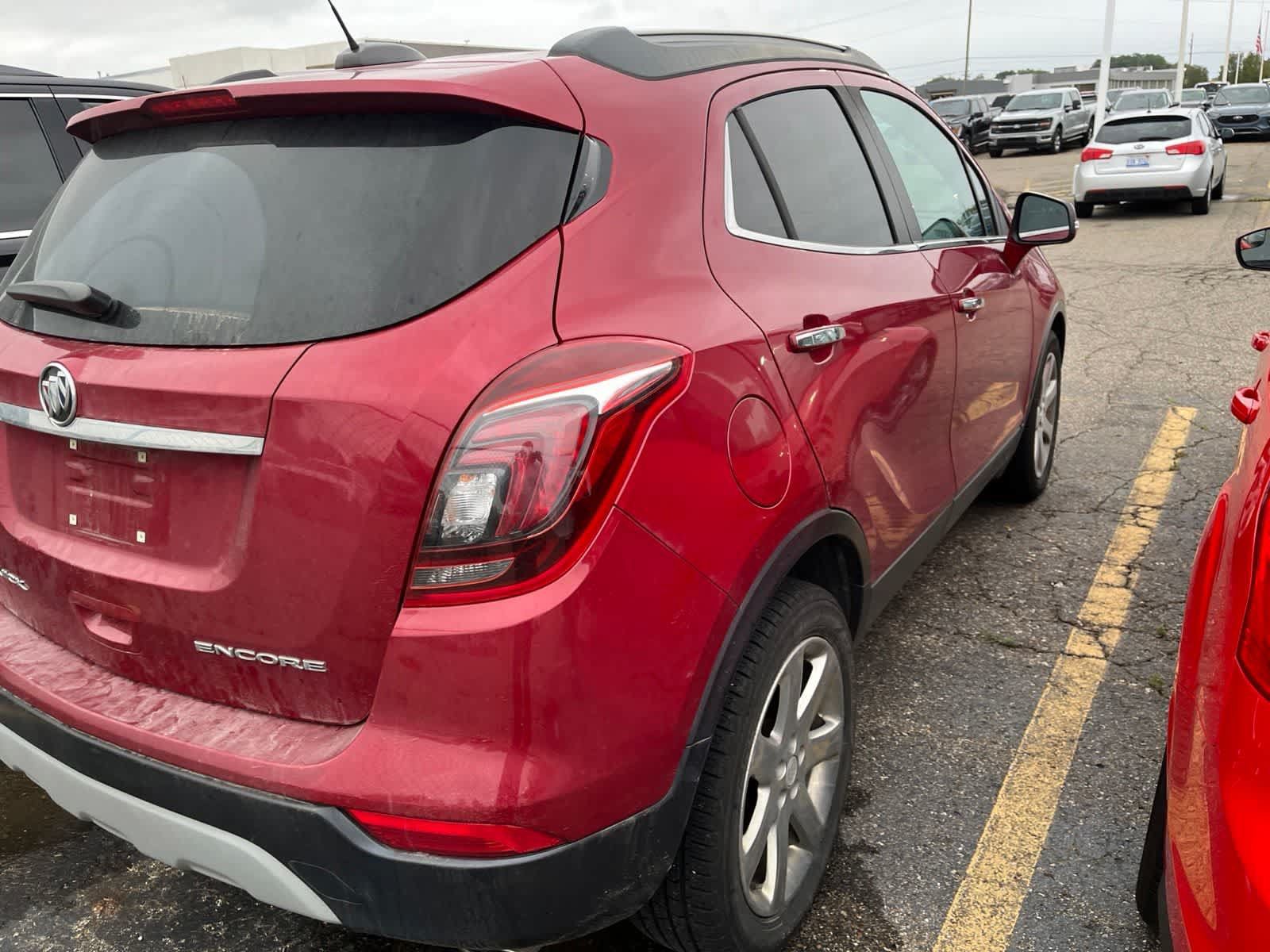 Used 2018 Buick Encore Essence w/ Experience Buick Package FWD image 13