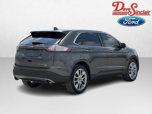 Used 2017 Ford Edge Titanium w/ Equipment Group 302A AWD/4WD image 7