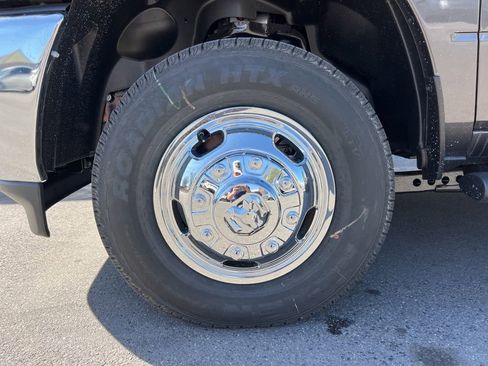 New 2026 RAM 3500 Tradesman image 29