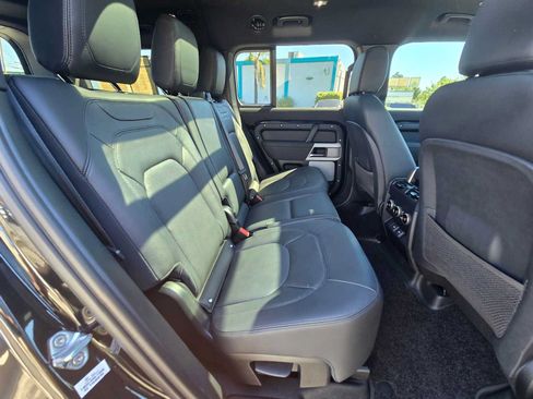 Used 2023 Land Rover Defender 130 SE AWD/4WD image 12
