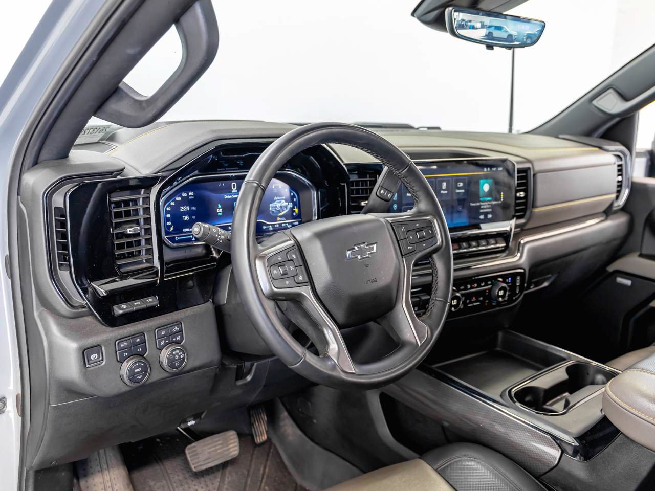 Certified 2025 Chevrolet Silverado 2500 ZR2 w/ Technology Package AWD/4WD image 9