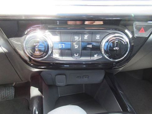 Used 2026 Chevrolet Trax ACTIV w/ Driver Confidence Package FWD image 28