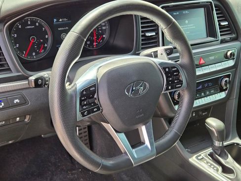 Used 2019 Hyundai Sonata Sport w/ Tech Package 03 FWD image 9