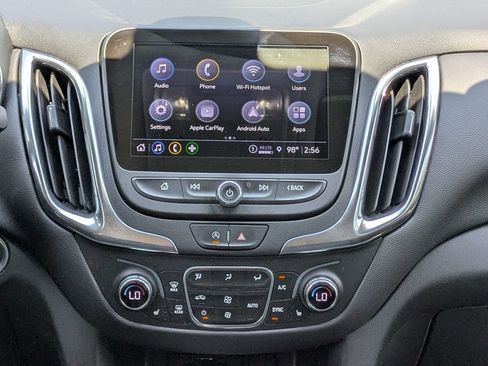 Used 2024 Chevrolet Equinox LT FWD image 19