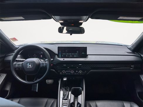 Used 2023 Honda Accord Sport image 10