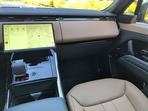 New 2026 Land Rover Range Rover Sport Dynamic SE image 29