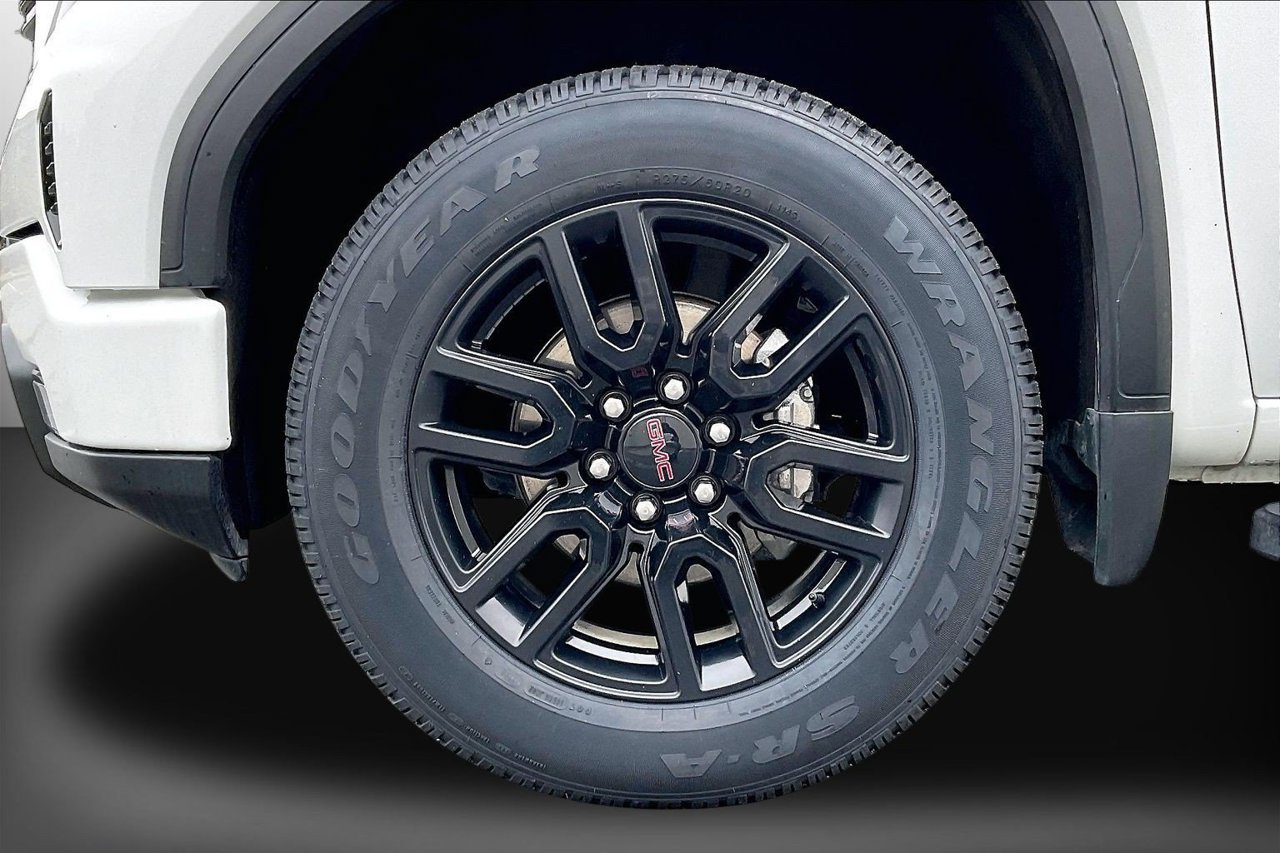 Used 2023 GMC Sierra 1500 Elevation w/ Elevation Premium Package AWD/4WD image 33