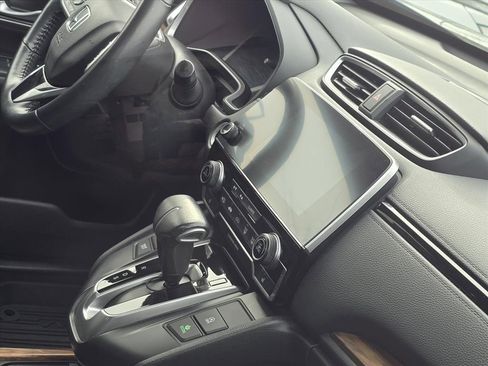 Used 2020 Honda CR-V Touring image 9