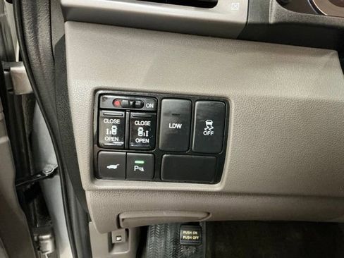 Used 2014 Honda Odyssey Touring image 24