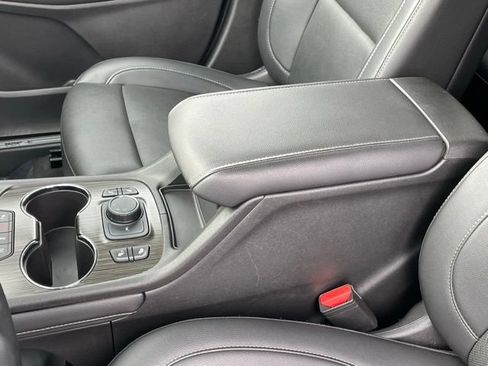 Used 2023 GMC Acadia SLT FWD image 27