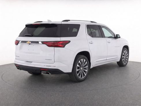 Used 2023 Chevrolet Traverse Premier w/ LPO, Floor Liner Package FWD image 8