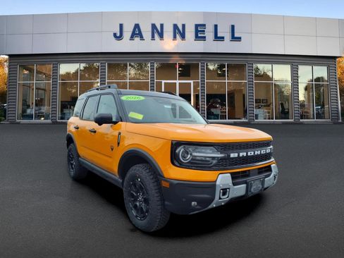 New 2026 Ford Bronco Sport Badlands w/ Sasquatch Badlands Package image 2