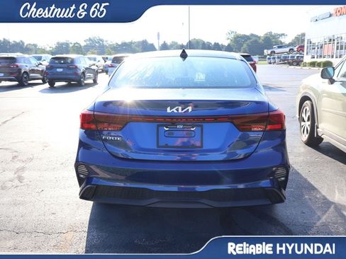 Used 2023 Kia Forte LXS w/ LXS Technology Package FWD image 19