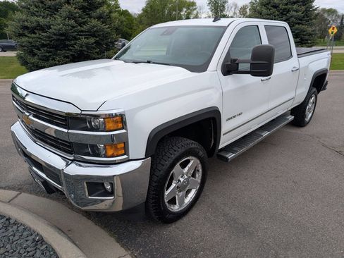 Used 2015 Chevrolet Silverado 2500 LTZ w/ LTZ Plus Package AWD/4WD image 5