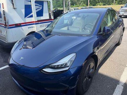 Used 2021 Tesla Model 3 Standard Range Plus RWD image 2