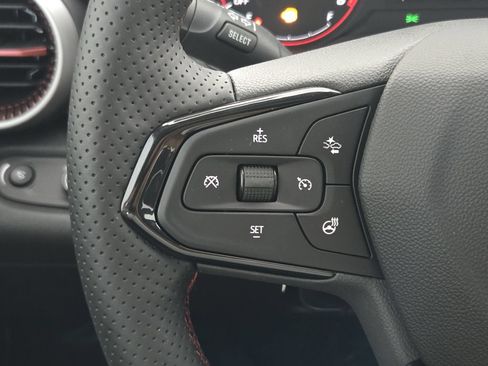 New 2026 Chevrolet Trax RS w/ Driver Confidence Package FWD image 30