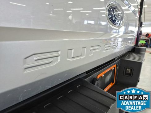 Used 2018 Ford F250 XLT w/ XLT Value Package AWD/4WD image 17