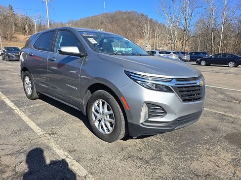 Used 2023 Chevrolet Equinox LT image 4