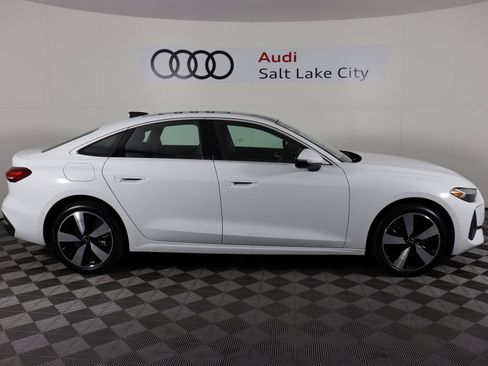 Used 2025 Audi A5 2.0T Premium Plus w/ Premium Plus image 10