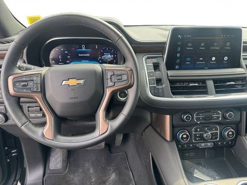 Used 2024 Chevrolet Suburban High Country w/ Max Trailering Package AWD/4WD image 12