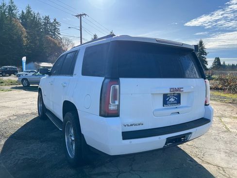 Used 2018 GMC Yukon SLT image 6