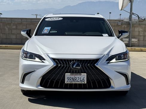 Certified 2025 Lexus ES 350 FWD image 6