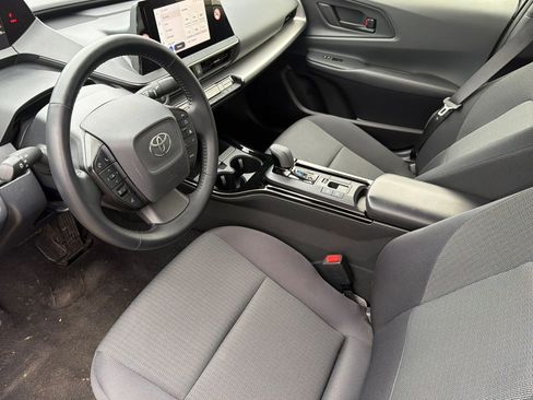 Used 2024 Toyota Prius LE image 7