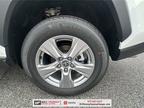 New 2025 Toyota RAV4 XLE image 18