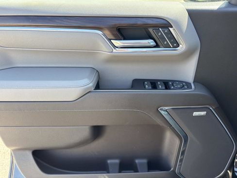 Certified 2023 GMC Sierra 1500 SLT w/ SLT Convenience Package image 12