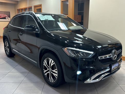 Certified 2025 Mercedes-Benz GLA 250 image 2