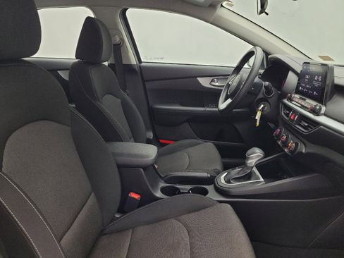 Used 2024 Kia Forte LXS FWD image 21
