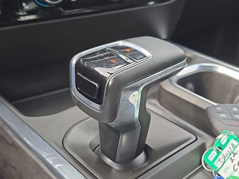 Used 2024 Chevrolet Silverado 1500 LTZ w/ LTZ Convenience Package II AWD/4WD image 14