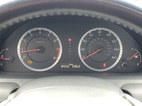 Used 2010 Honda Accord EX-L image 9
