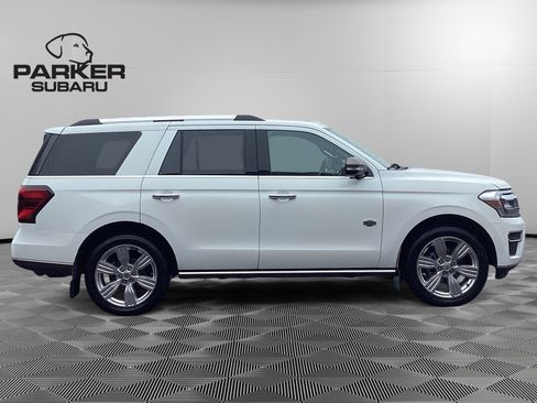 Used 2024 Ford Expedition King Ranch image 6