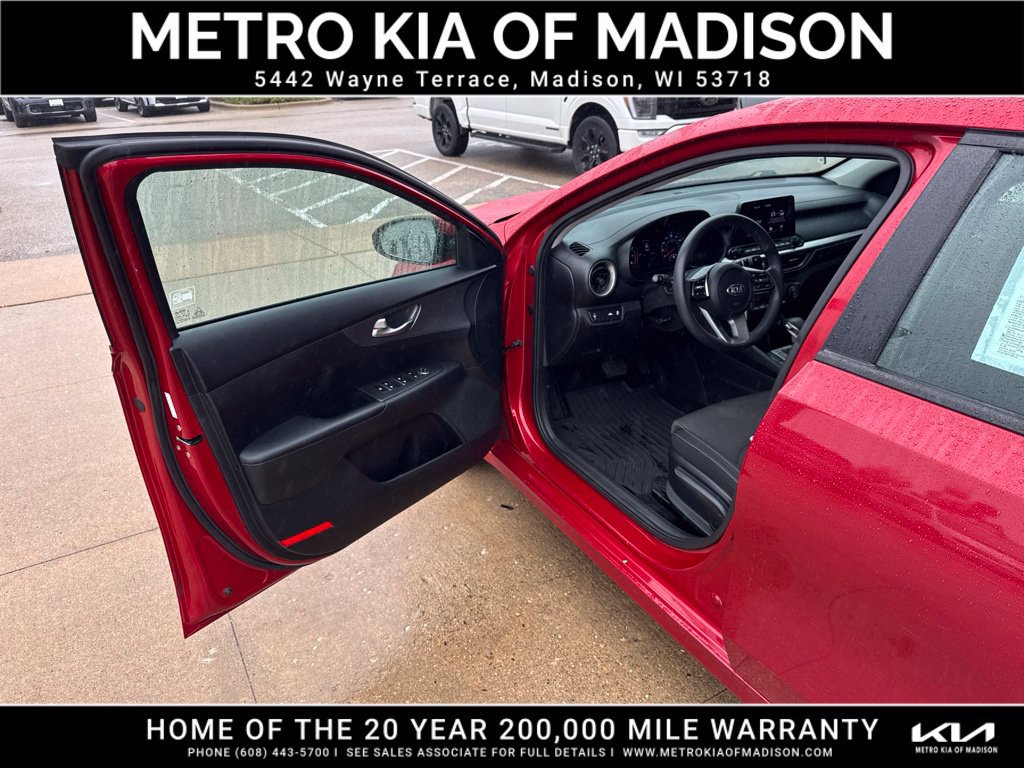 Used 2019 Kia Forte LXS FWD image 11