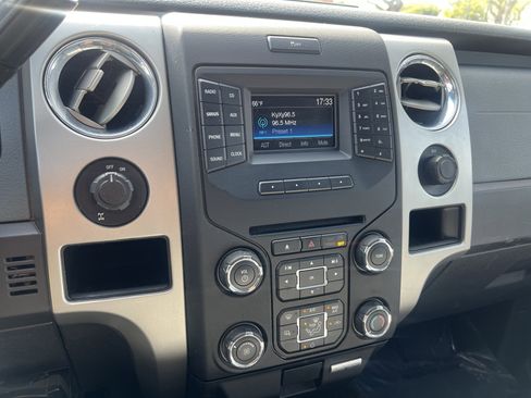 Used 2014 Ford F150 XLT w/ XLT Chrome Package image 24