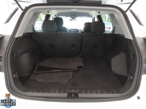 Used 2024 GMC Terrain SLE AWD/4WD image 23