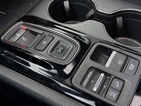 Used 2023 Honda Pilot TrailSport image 23