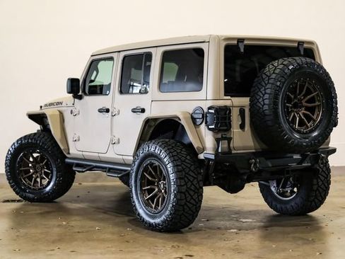 Used 2024 Jeep Wrangler Unlimited Rubicon w/ Technology Group image 44