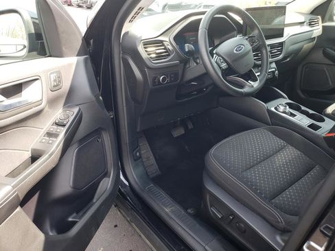 Used 2023 Ford Escape Active w/ Tech Pack #2 image 9