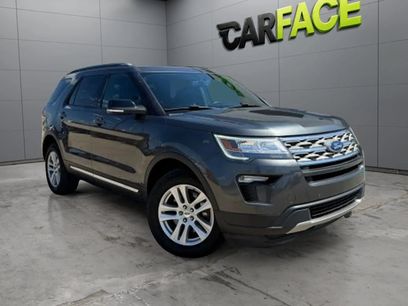 Used 2018 Ford Explorer XLT w/ Equipment Group 202A