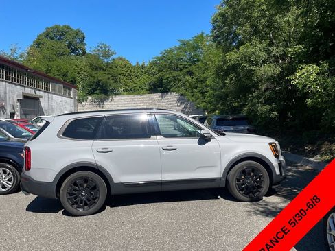 Used 2022 Kia Telluride EX w/ EX Premium Package AWD/4WD image 7