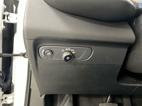 Used 2023 Buick Envision Preferred image 17