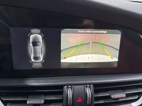 Used 2022 Alfa Romeo Giulia Veloce image 5